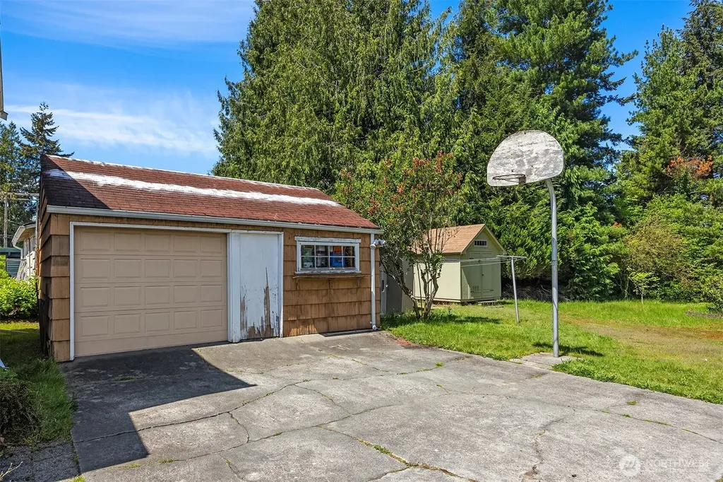 320 NE 185th Street Shoreline WA 98155