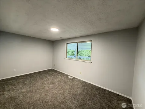 1615 154th Street E Tacoma WA 98445