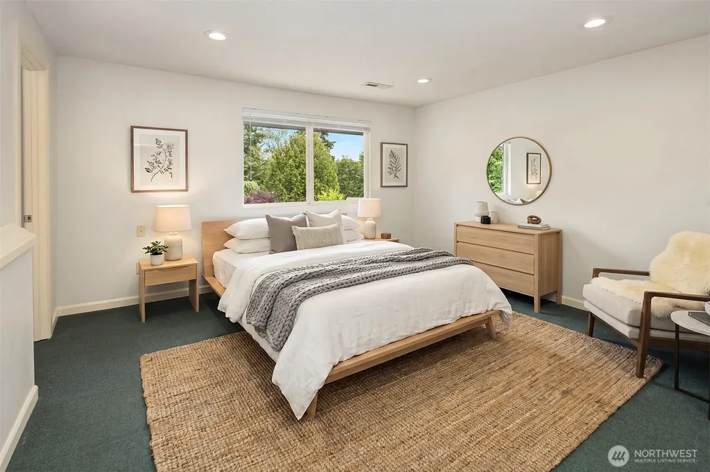 12801 SE 22nd Place Bellevue WA 98005