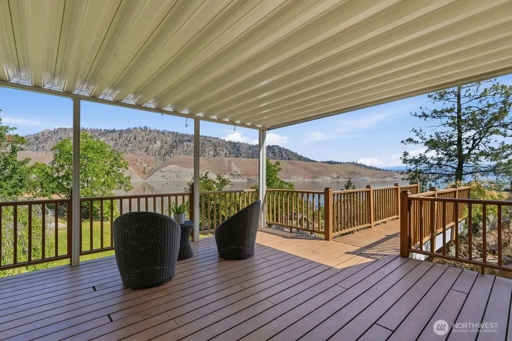 39879 W Mill Drive Lincoln WA 99147