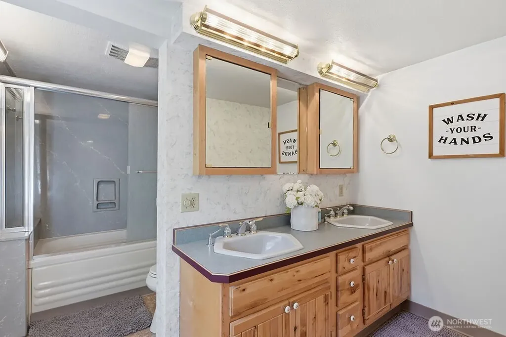 39879 W Mill Drive Lincoln WA 99147