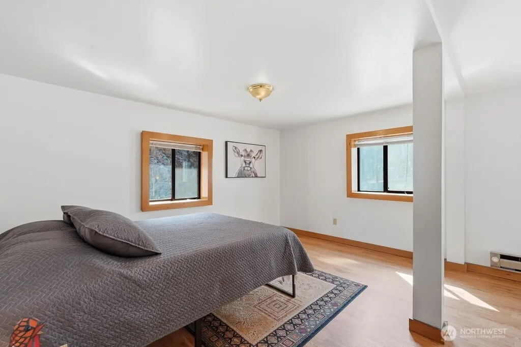 39879 W Mill Drive Lincoln WA 99147