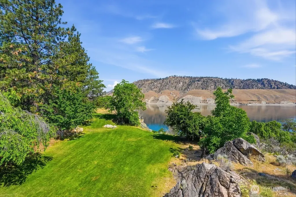 39879 W Mill Drive Lincoln WA 99147