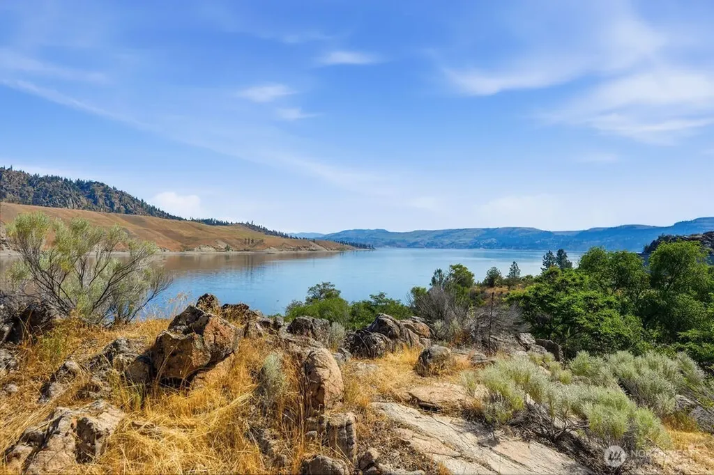 39879 W Mill Drive Lincoln WA 99147