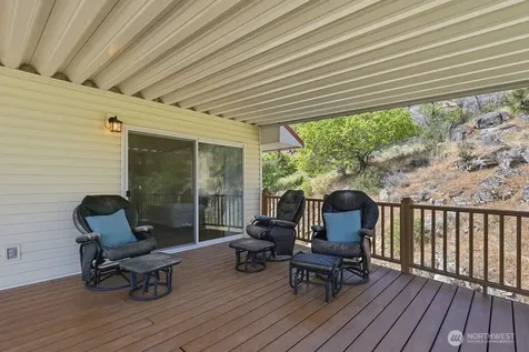 39879 W Mill Drive Lincoln WA 99147