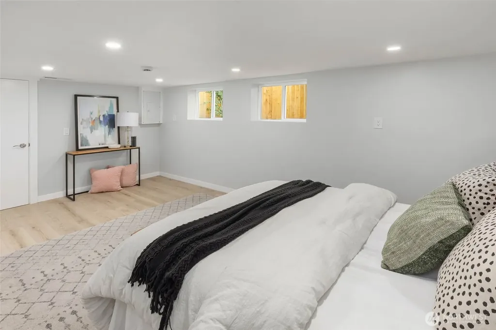 1312 NE 70th Street Seattle WA 98115