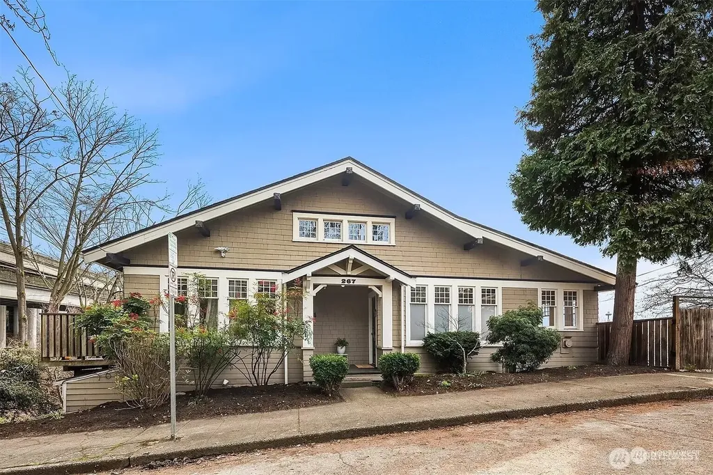 267 E Newton Street Seattle WA 98102