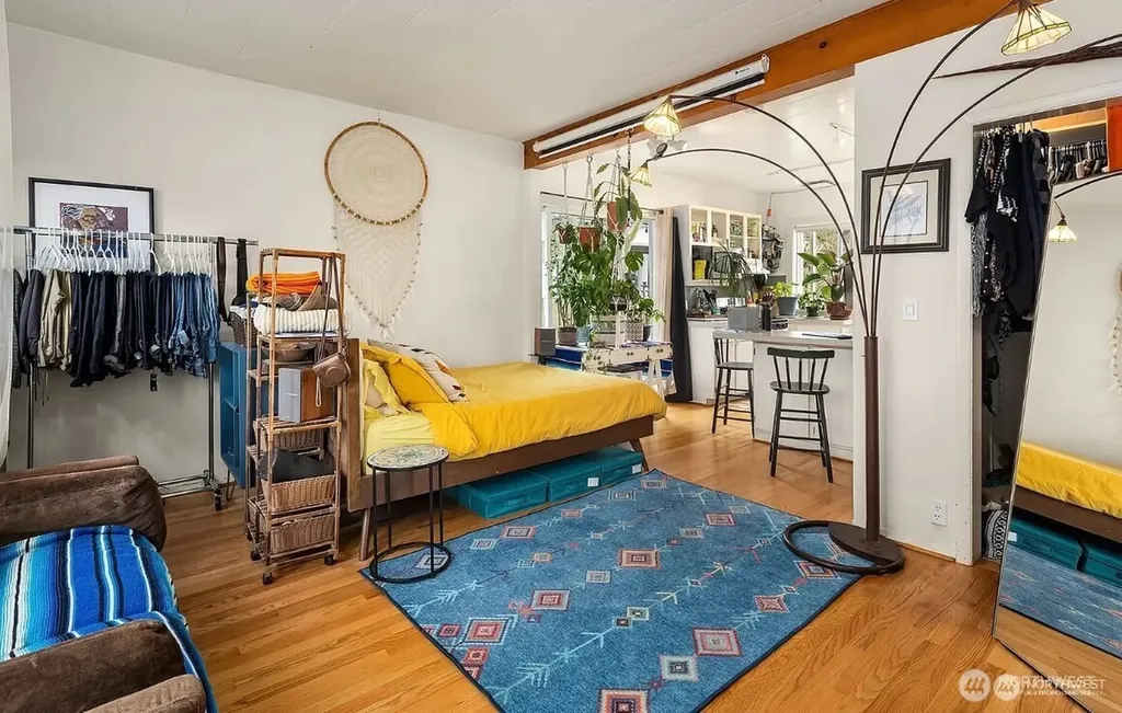 267 E Newton Street Seattle WA 98102