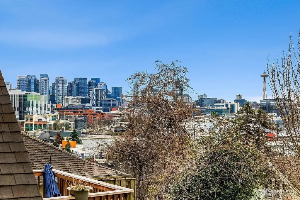 267 E Newton Street Seattle WA 98102