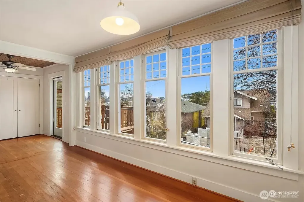 267 E Newton Street Seattle WA 98102