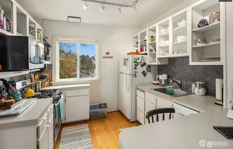 267 E Newton Street Seattle WA 98102