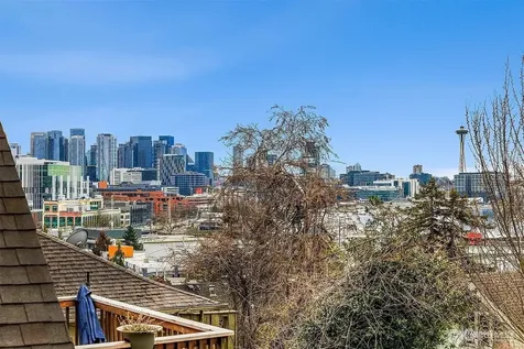 267 E Newton Street Seattle WA 98102
