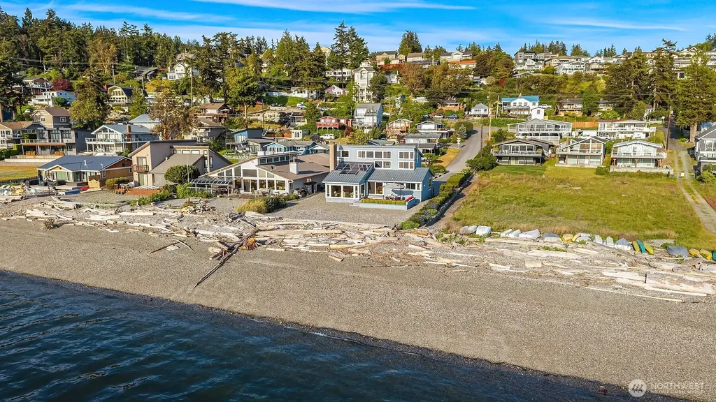 309 Seascape Drive Camano Island WA 98282
