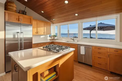 309 Seascape Drive Camano Island WA 98282