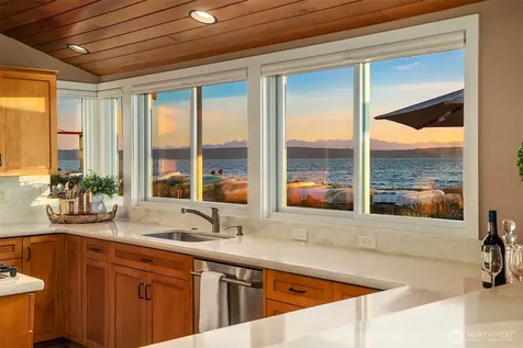 309 Seascape Drive Camano Island WA 98282