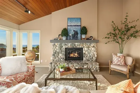 309 Seascape Drive Camano Island WA 98282