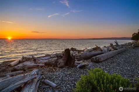 309 Seascape Drive Camano Island WA 98282