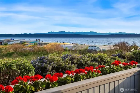 309 Seascape Drive Camano Island WA 98282