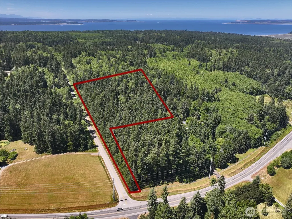835 Christenson Road Greenbank WA 98253