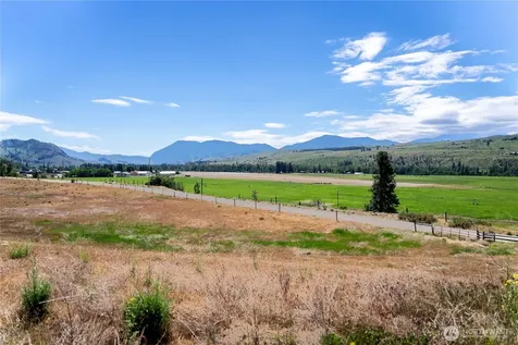 567 Twisp Winthrop Eastside Road Winthrop WA 98862