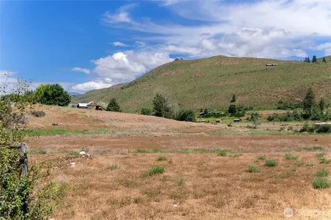567 Twisp Winthrop Eastside Road Winthrop WA 98862