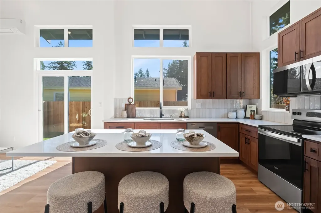 2905 Cedarwood Avenue Bellingham WA 98225