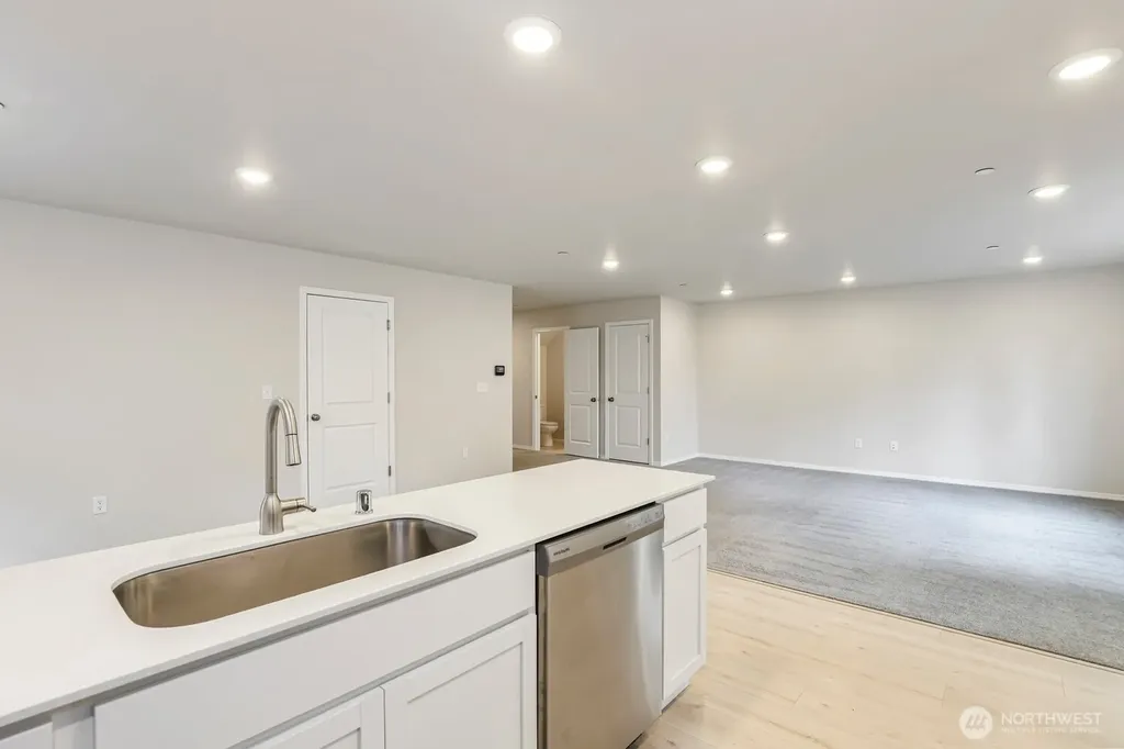 4390 SE Elijah Court Port Orchard WA 98366