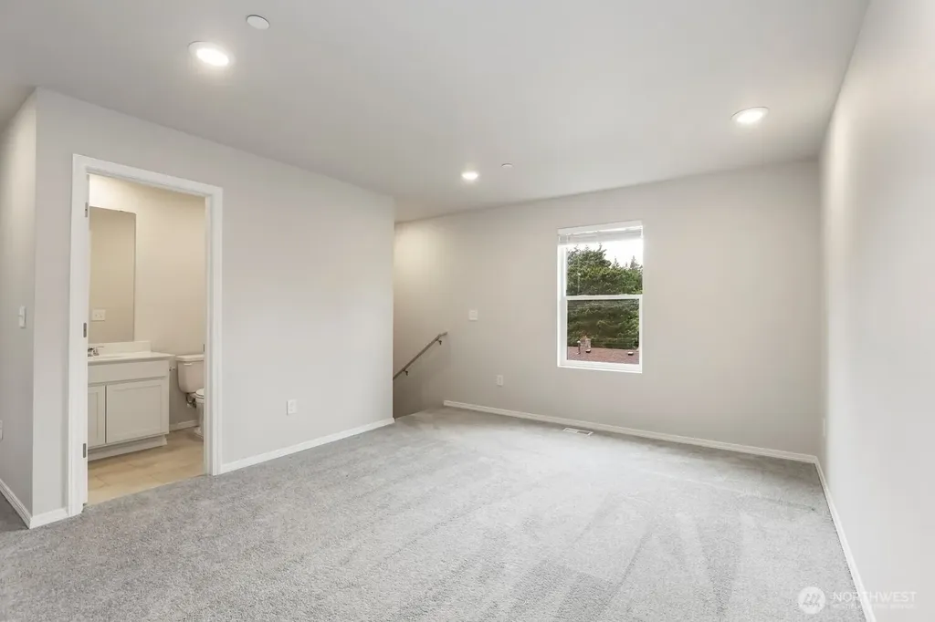 4390 SE Elijah Court Port Orchard WA 98366