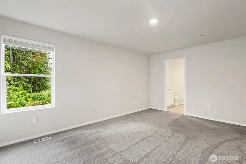 4390 SE Elijah Court Port Orchard WA 98366