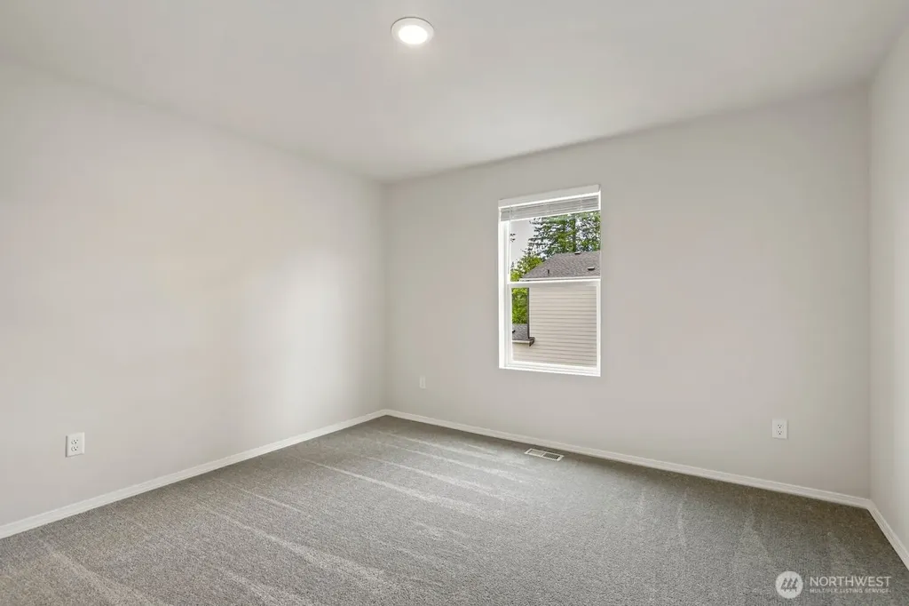 4390 SE Elijah Court Port Orchard WA 98366