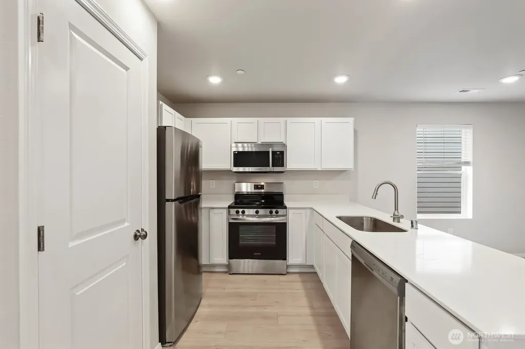 4390 SE Elijah Court Port Orchard WA 98366