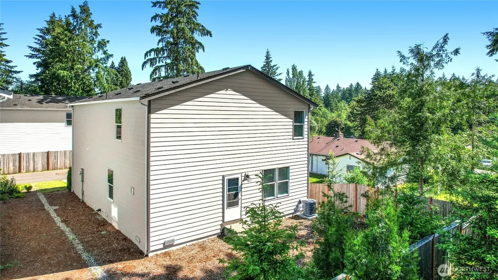 4390 SE Elijah Court Port Orchard WA 98366