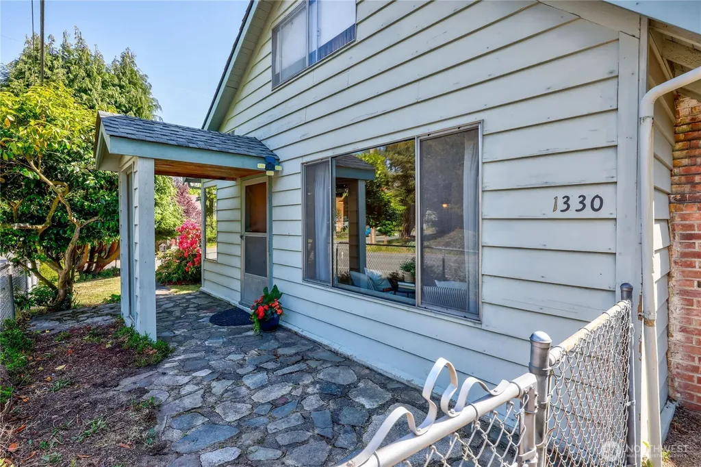 1330 Sheridan Street Port Townsend WA 98368