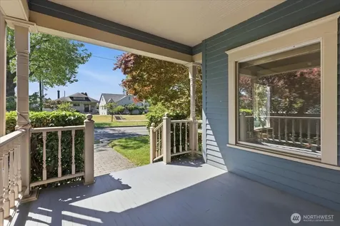 1621 Colby Avenue Everett WA 98201