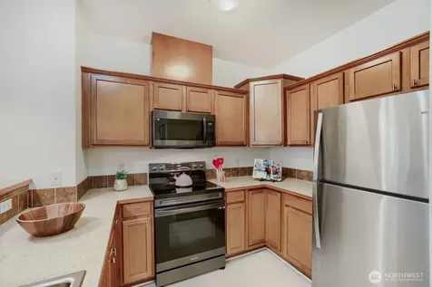 20028 15th Avenue NE Shoreline WA 98155