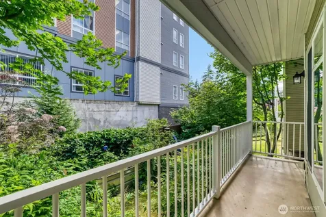 20028 15th Avenue NE Shoreline WA 98155