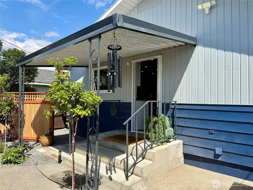 104 E 1st Avenue Odessa WA 99159