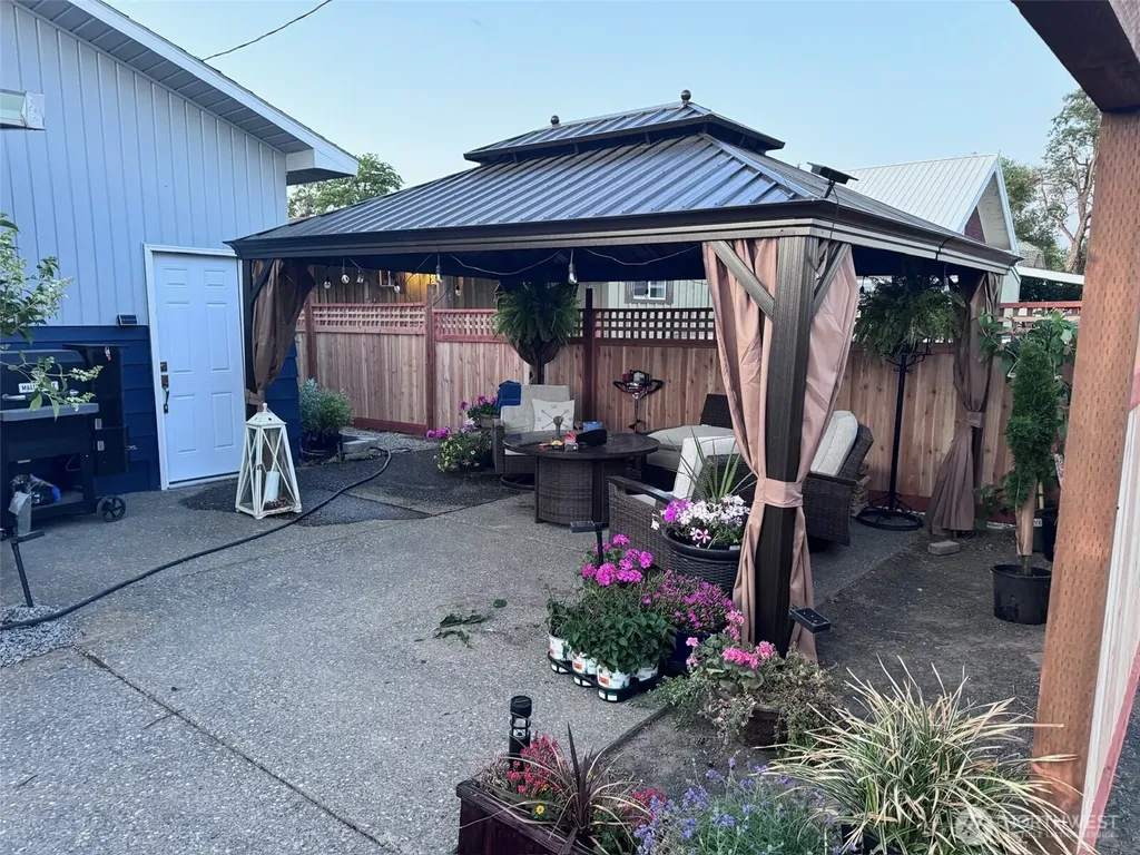 104 E 1st Avenue Odessa WA 99159