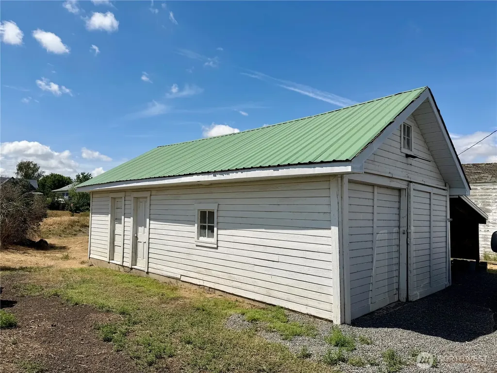 104 E 1st Avenue Odessa WA 99159