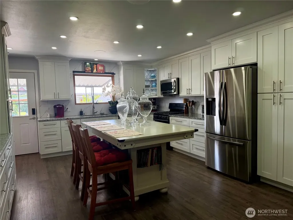 104 E 1st Avenue Odessa WA 99159