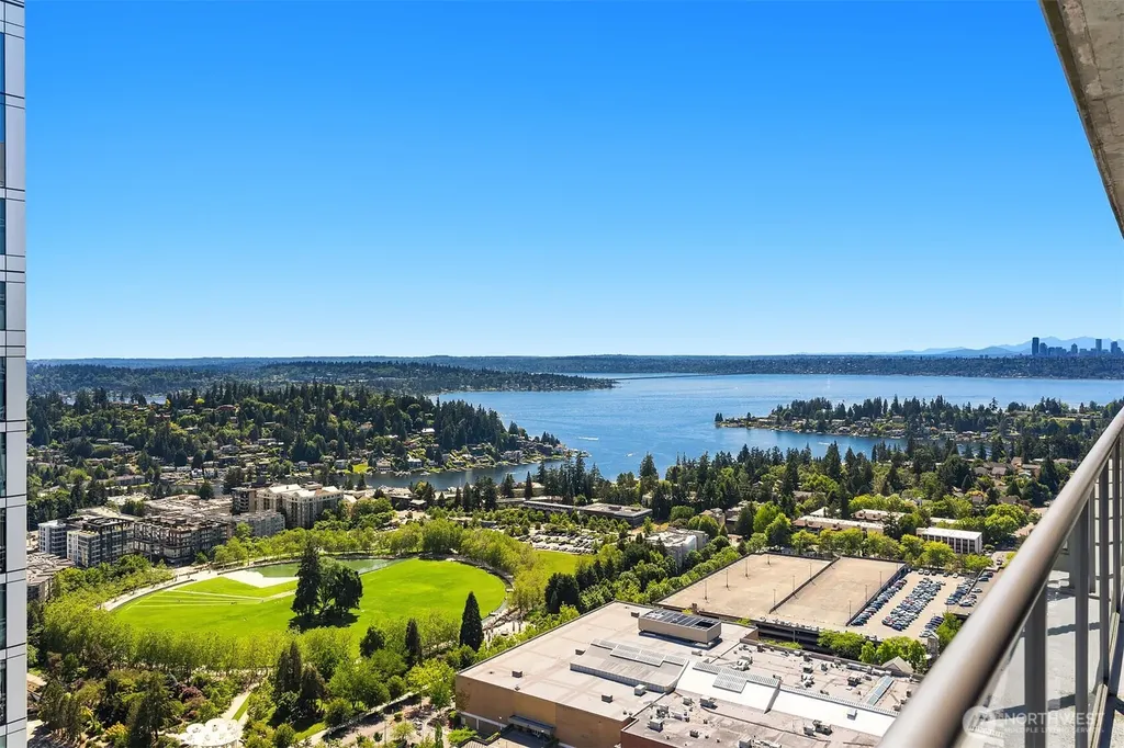 650 Bellevue Way NE Bellevue WA 98004