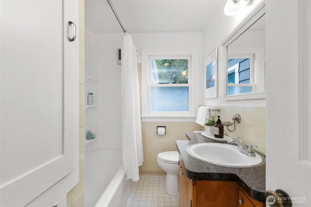 1231 Monroe Street Port Townsend WA 98368