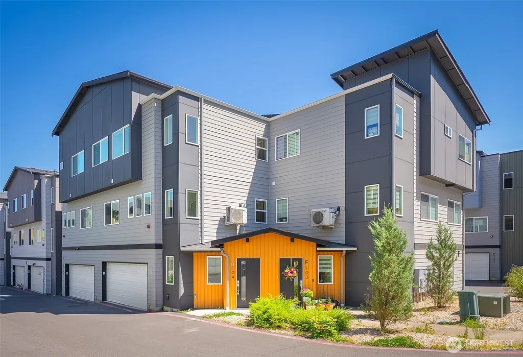 17510 W Main Street Monroe WA 98272