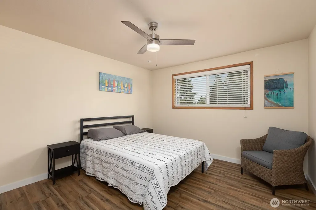 124 Crestwood Drive SW Lakewood WA 98498