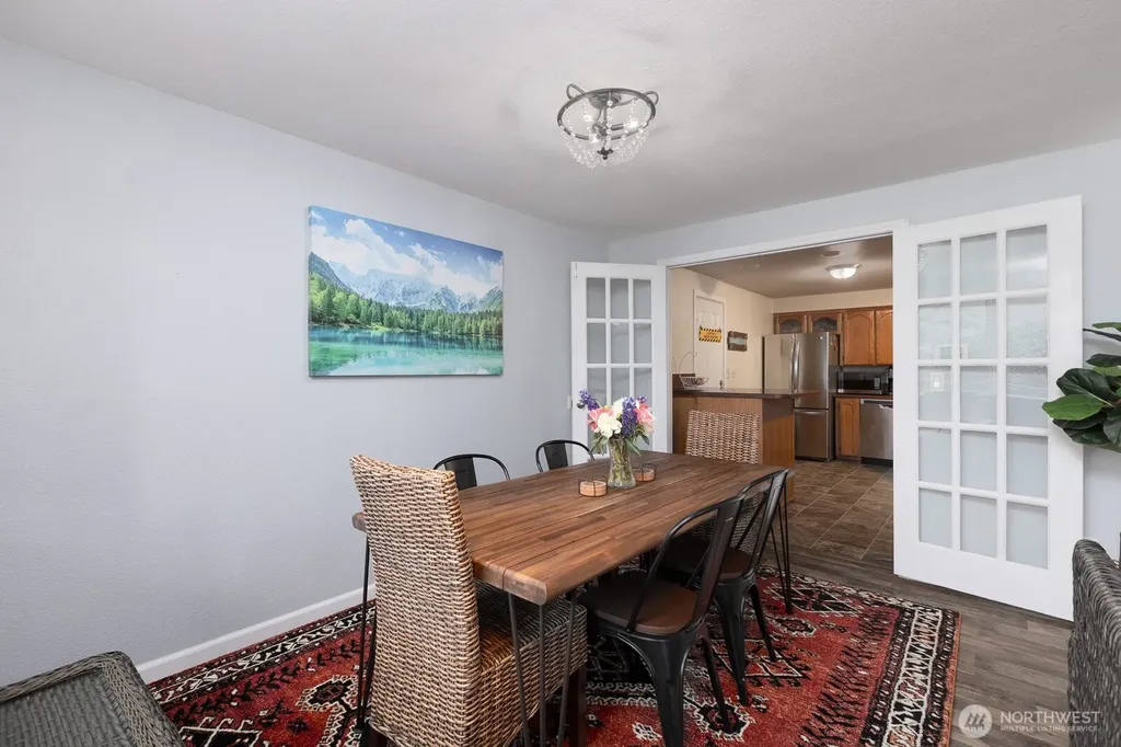 124 Crestwood Drive SW Lakewood WA 98498