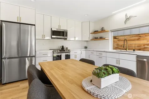 4506 S Kenyon Street Seattle WA 98118