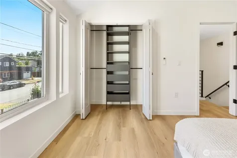 4506 S Kenyon Street Seattle WA 98118