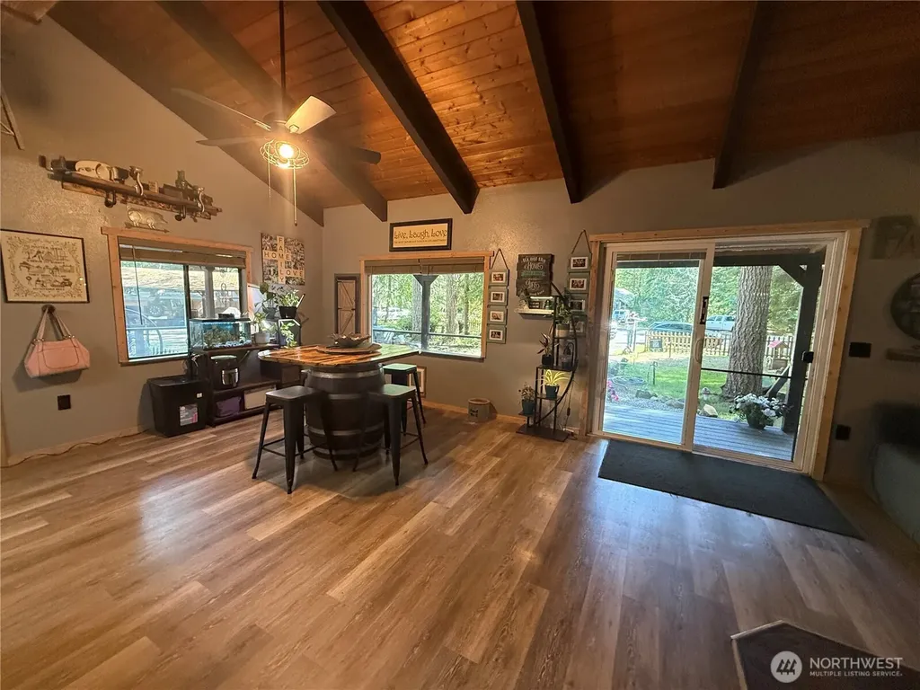 60 N Carp Place N Hoodsport WA 98548