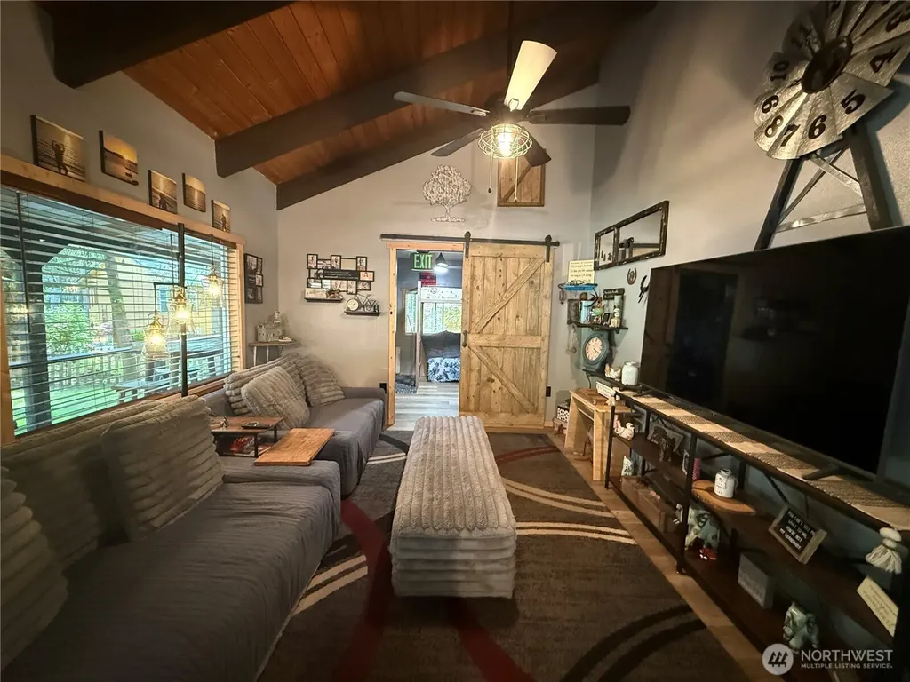 60 N Carp Place N Hoodsport WA 98548
