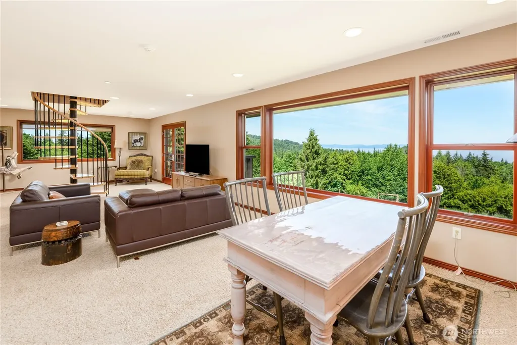 1743 Freshwater Bay Road Port Angeles WA 98363